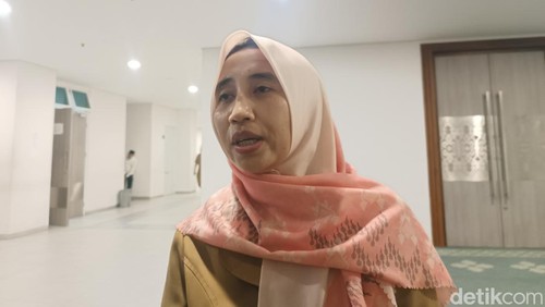 Kabid Perindustrian Disperindag Lombok Tengah, Baiq Yuliana Sapriani, saat ditemui detikBali, Selasa (24/9/2024).