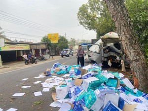 Penyebab Mobil Boks Tabrak Pohon di Gunungkidul yang Tewaskan Sopir