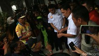 Salah satu pengawas kali, Eko Susanto, bercerita kepada anggota Komisi III soal kedalaman kali mencapai 6 meter.