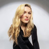 Olivia Nuzzi, seorang reporter senior di New York Magazine baru-baru ini menjadi pusat perhatian setelah terungkapnya hubungan pribadinya dengan Robert F. Kennedy Jr. (RFK Jr.), mantan calon presiden independen AS. Foto: dok. Instagram @olivianuzzix