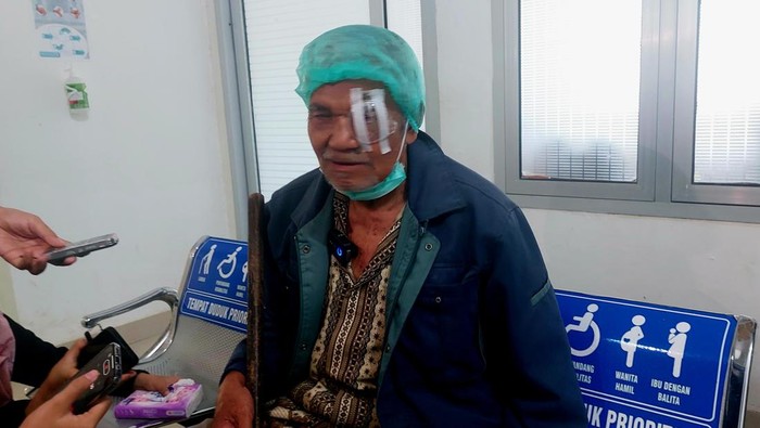 Operasi katarak gratis yang digelar Kementerian Sosial di Sulawesi Barat (Sholihin/detikcom)