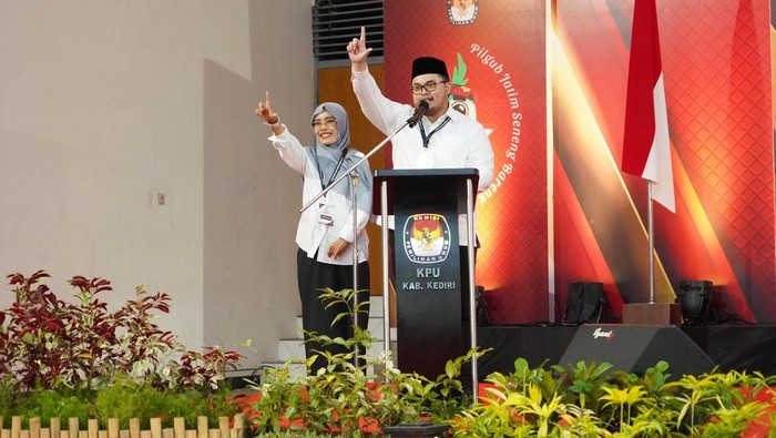 Pasangan calon bupati dan wakil bupati Kediri Hanindhito Himawan Pramana-Dewi Mariya Ulfa