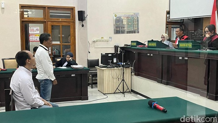 Pedagang-Pengepul Sisik Trenggiling di mojokerto