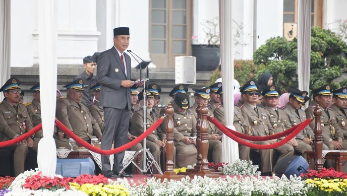 Penjabat (Pj) Gubernur Jabar Bey Machmudin