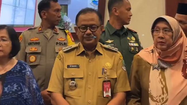 Penjabat (Pj) Wali Kita Bekasi, Gani Muhamad (tengah). (Dok. screenshot @humaskotabekasi)