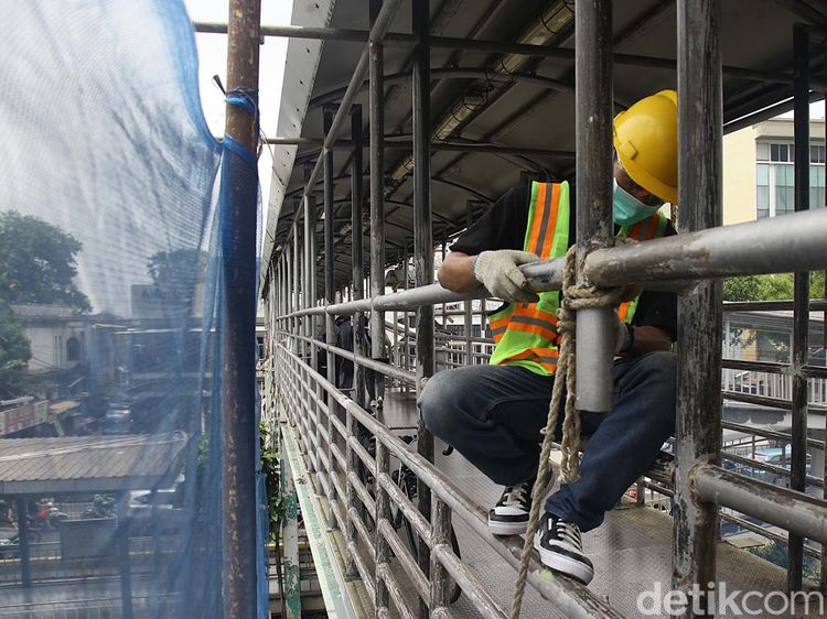 Perawatan JPO untuk Kenyamanan Pejalan Kaki