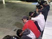 13 Suporter Bola Ditangkap Usai Rusak Rumah di Sukabumi