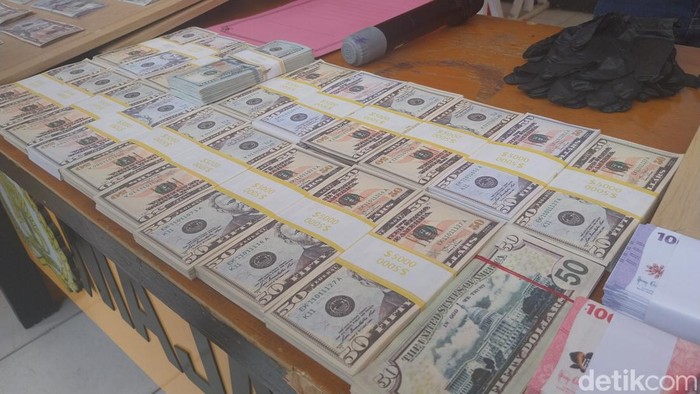 Polisi bongkar pembuatan uang palsu
