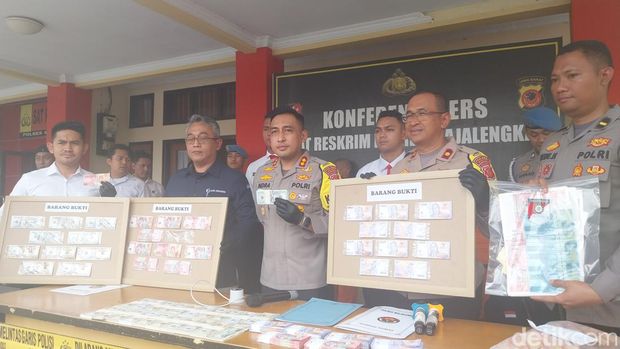 Polisi bongkar pembuatan uang palsu