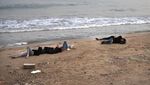 Potret Warga Lebanon Saat Ngungsi di Pinggir Pantai