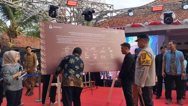 Tiga paslon di Pilbup Lebak 2024 berkomitmen menjaga pelaksanaan pemilu agar berjalan damai.