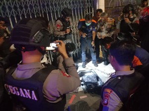 Geger Koper Dicurigai Isi Bom di Seberang Stasiun Kota Tua, Polisi Olah TKP