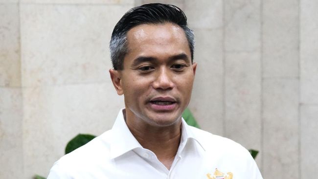Usai Temui Mendag-Mentan, Anindya Sambangi Kantor AHY