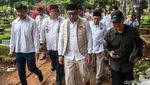 Awali Kampanye, RK Ziarah ke Makam Thamrin-Benyamin Sueb