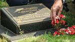 Awali Kampanye, RK Ziarah ke Makam Thamrin-Benyamin Sueb