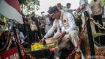 Awali Kampanye, RK Ziarah ke Makam Thamrin-Benyamin Sueb