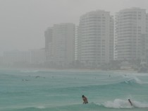 Badai Tropis Helene Menghantam Meksiko