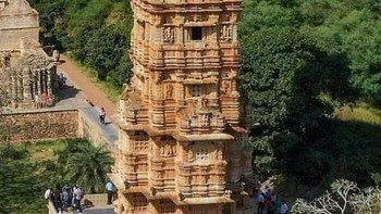 Pada 600 Tahun Yang Lalu, Tidak Ada Ekskavator Atau Mesin Jcb, Tetapi Tetap Saja, Mahakarya 9 Lantai Ini Adalah Keajaiban Dunia, Bukti Keberanian Dan Keagungan Sejarah India Foto: Boredpanda