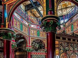 Tampilan Bangunan Bersejarah Ini Bikin Melotot