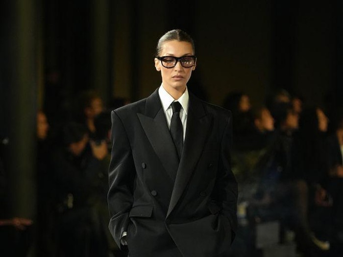PARIS, FRANCE - SEPTEMBER 24: (EDITORIAL USE ONLY - For Non-Editorial use please seek approval from Fashion House) Bella Hadid walks the runway during the Saint Laurent Womenswear Spring-Summer 2025 show as part of Paris Fashion Week on September 24, 2024 in Paris, France. (Photo by Francois Durand/Getty Images)