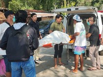 Mengeluh Sakit Perut dan Dada, Bule Polandia Tewas di Gili Trawangan