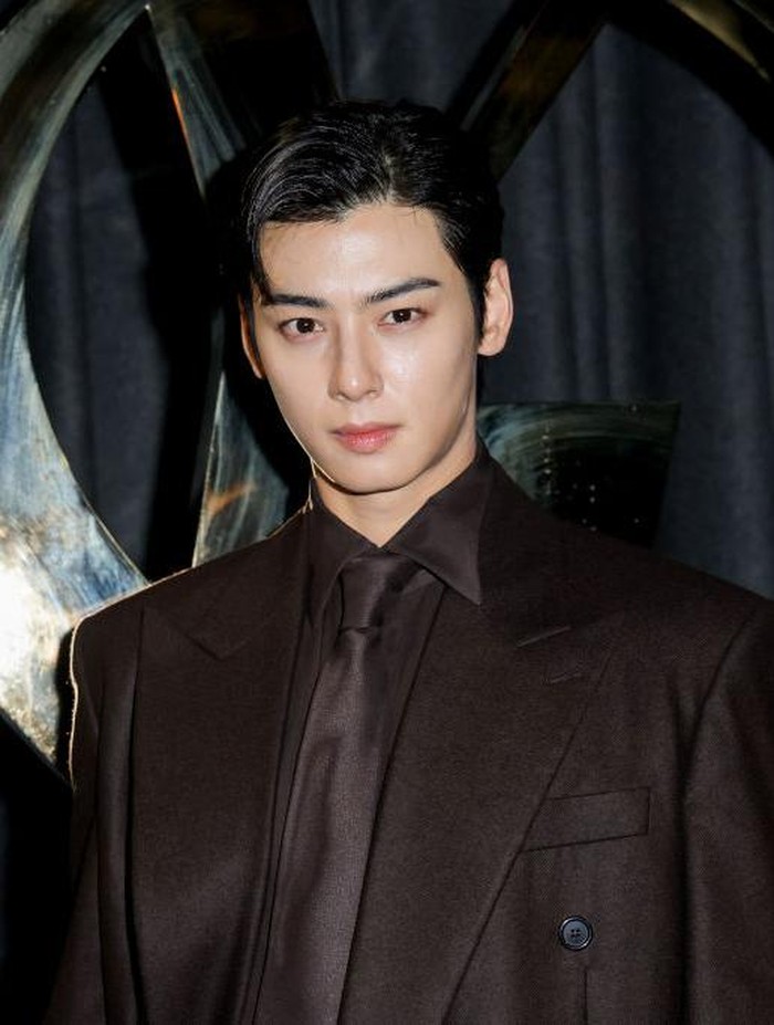 Cha Eun-woo at Saint Laurent RTW Spring 2025 as part of Paris Ready to Wear Fashion Week on September 24, 2024 in Paris, France. (Photo by River Callaway/WWD via Getty Images)