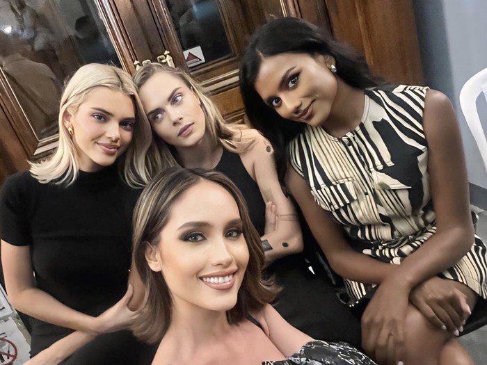 Cinta Laura di Fashion Show LOreal Paris 2024 Cinta Laura di Fashion Show LOreal Paris 2024