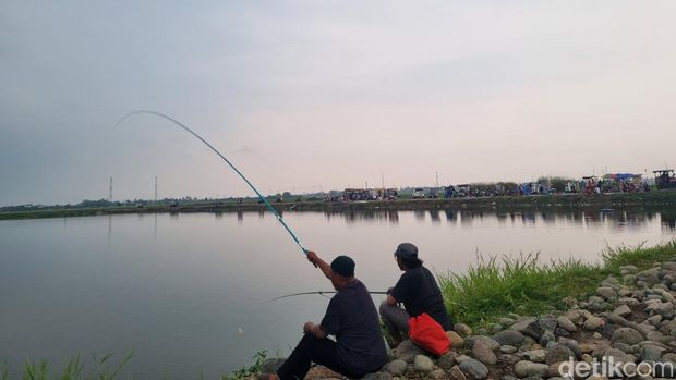 CityBeach, spot yang disebut pantai pasir putih di Bekasi.