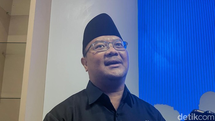 Dirut PD RPH Surabaya Fajar Arifianto Isnugroho
