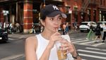 Potret Cantik Enzy Storia Saat Kulineran di Paris dan New York