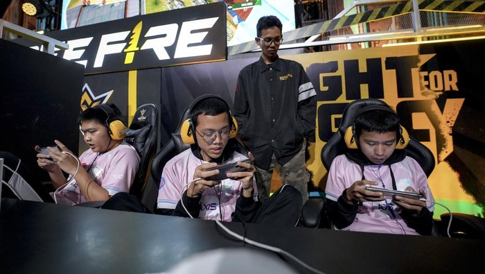 Babak knockout stage FFWS SEA 2024 Fall masuk pekan keenam. Dari lima perwakilan Indonesia, tiga sudah mengamankan slot di grand final. Sedangkan dua sisanya masih harus bertumbuk dengan tim lain.