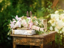 20 Rekomendasi Kado Pernikahan Murah tapi Mewah, Berkesan, dan Bermanfaat