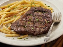 Hati-hati! Konsumsi 6 Makanan Enak Ini Memicu Kanker Usus Besar