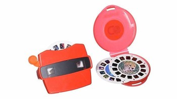 VR jadul. Foto: Amazon via Bored Panda