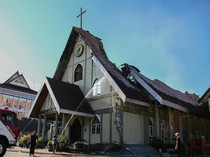 Gereja dan SMP Kristen Palangka Raya Ludes Terbakar