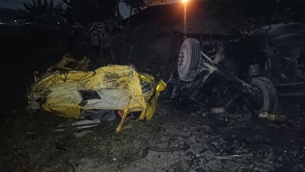Kecelakaan KA Taksaka dengan truk pengaduk semen yang terjadi di Sedayu, Bantul, Rabu pagi (25/9/2024).