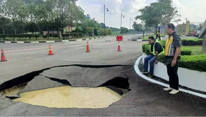 Lubang amblas di KLIA Malaysia