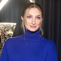 Dikenal sebagai atlet sekaligus fashionista, Mathilde eksis di pekan mode dunia, Paris Fashion Week 2024. Dia menghadiri fashion show Saint Laurent Womenswear Spring-Summer 2025. Foto: WireImage/Marc Piasecki