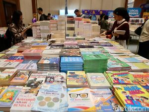 Melihat Pameran Buku Tertua di Asia Tenggara