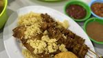 Harum Berempah Nasi Uduk Prasmanan dengan 35 Lauk Sunda