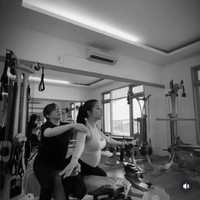 Sebelum menjalani olahraga saat hamil tentunya Nikita sudah terlebih dahulu berkonsultasi dengan dokter kandungannya. Jika dilakukan dengan baik dan benar, olahraga tentunya akan memberi banyak manfaat untuk ibu hamil. Foto: Instagram/@nikitawillyofficial94