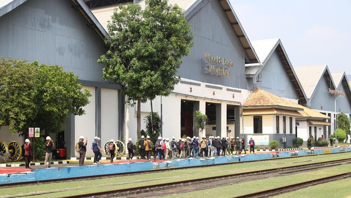 PT Kereta Api Indonesia (Persero) menggelar acara Open House Balai Yasa Manggarai yang berlangsung pada 25-26 September 2024. Acara ini sudah berjalan rutin tahunan dan sudah berjalan ketiga kalinya.
