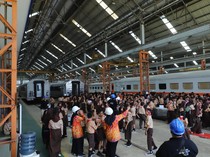 Potret Open House Bengkel Kereta Manggarai Diserbu Pengunjung