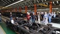 “Tema HUT Ke-79 KAI adalah “Safety and Sustainability.” Open House Balai Yasa diharapkan dapat memberikan edukasi tentang bagaimana KAI secara detail melakukan perawatan dan perbaikan sarana kereta api untuk mendukung keamanan dan keselamatan perjalanan kereta api,” tambah Anne.