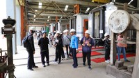 Acara Open House Balai Yasa Manggarai dibuka oleh Executive Vice President Balai Yasa Manggarai - Idrus Fauzi dengan ditandai oleh penekanan tombol sirene tanda peresmian acara dimulai.