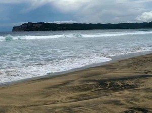 Pantai Dlodo Tulungagung: Lokasi, Harga Tiket hingga Daya Tarik Wisata
