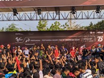 Video Marc Marquez Cs Disambut Ribuan Siswa di Mataram