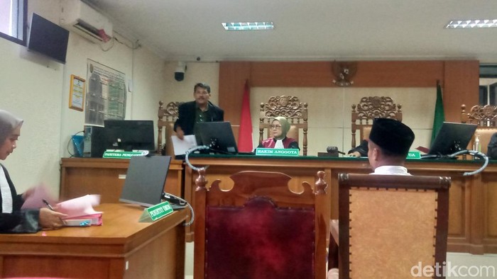 Suasana sidang Sugeng Mardi, terdakwa kasus penipuan 2 sepeda motor di Pengadilan Negeri Klaten, Rabu (25/9/2024).