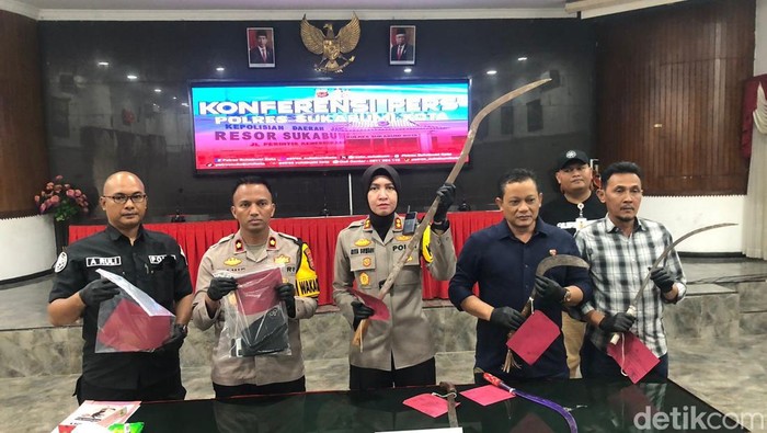 Polisi merilis kasus pembacokan saat tawuran remaja atau antar-alumni pelajar SMP di Sukabumi.