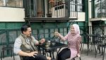 Potret Mesra Sahrul Gunawan Saat Kulineran Bareng Istri